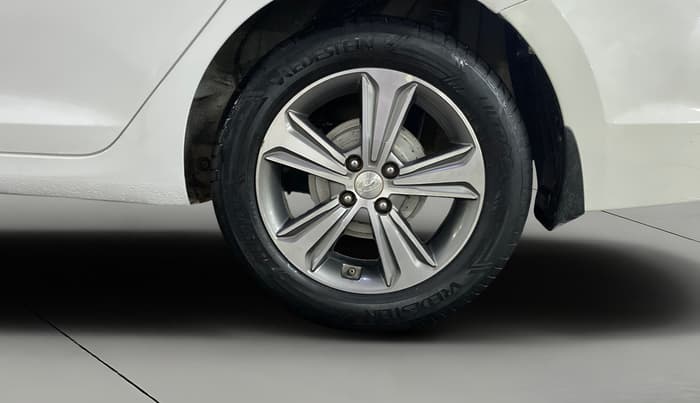 2019 Hyundai Verna 1.6 VTVT SX O, Petrol, Manual, 89,129 km, Left Rear Wheel