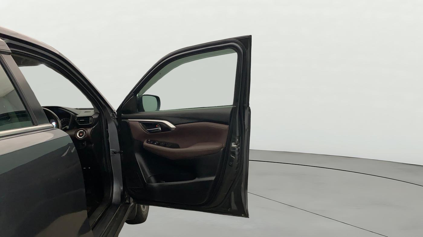 2023 Maruti Grand Vitara ZETA CNG, CNG, Manual, 66,534 km, RHS Front Door