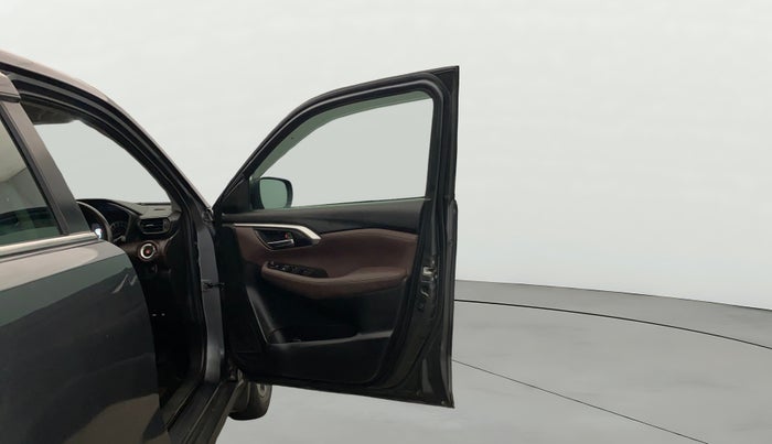 2023 Maruti Grand Vitara ZETA CNG, CNG, Manual, 66,534 km, RHS Front Door