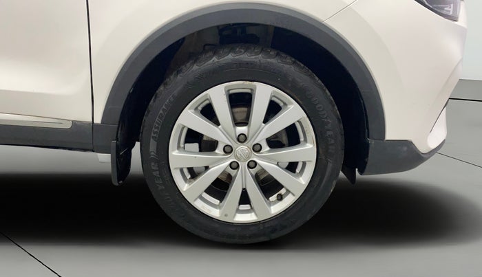 2022 MG ASTOR SMART EX 1.5 MT, Petrol, Manual, 21,920 km, Right Front Wheel