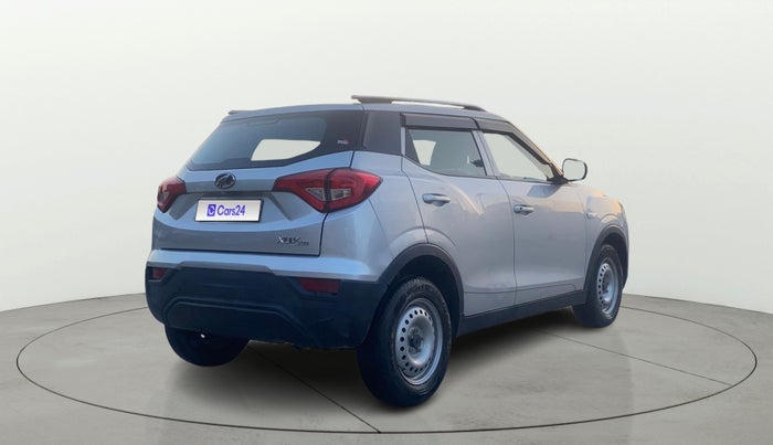 2022 Mahindra XUV300 W4 1.2 PETROL, Petrol, Manual, 23,259 km, Right Back Diagonal
