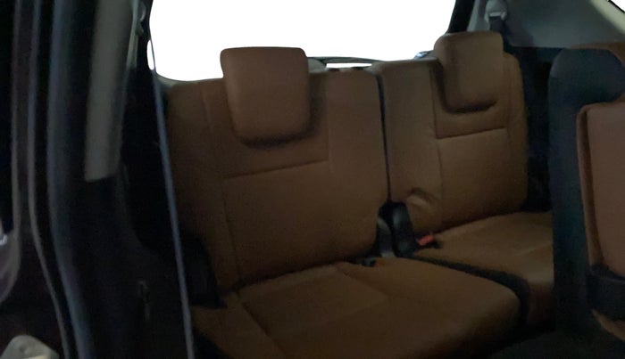 2018 Toyota Innova Crysta 2.7 GX AT 7 STR, Petrol, Automatic, 86,642 km, Third Seat Row ( optional )