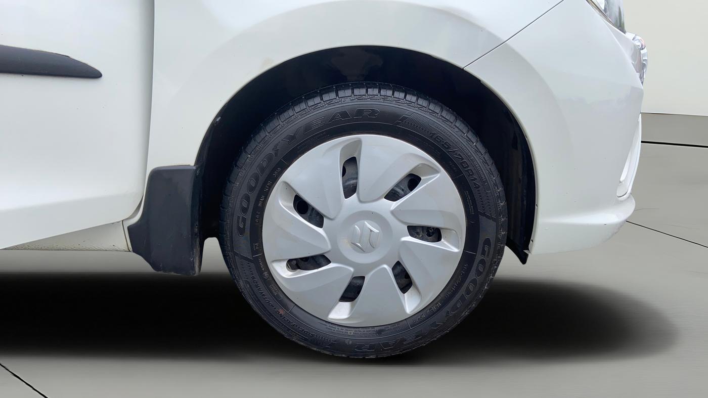 2019 Maruti Celerio ZXI, Petrol, Manual, 31,411 km, Right Front Wheel