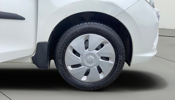 2019 Maruti Celerio ZXI, Petrol, Manual, 31,411 km, Right Front Wheel