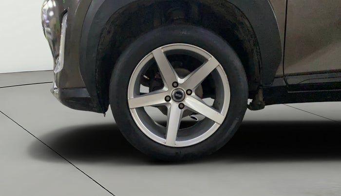 2021 Nissan MAGNITE XL, Petrol, Manual, 85,468 km, Left Front Wheel