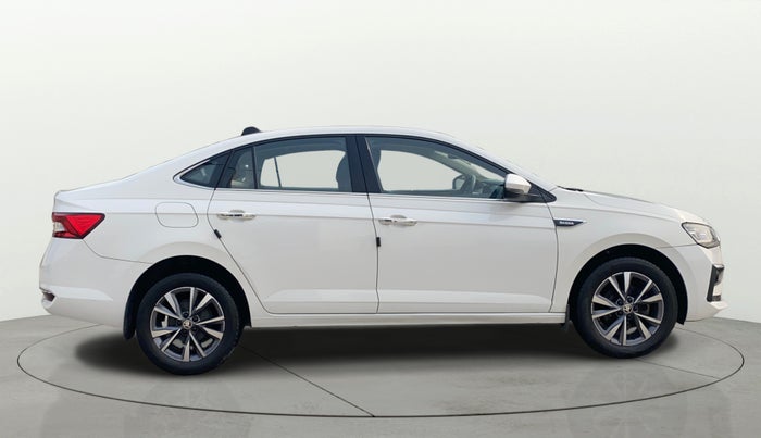 2022 Skoda SLAVIA STYLE 1.0L TSI MT, Petrol, Manual, 51,064 km, Right Side View