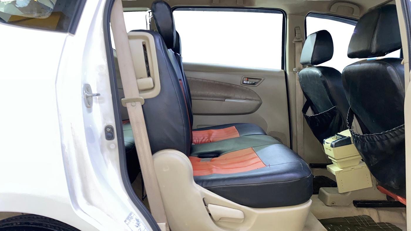 2013 Maruti Ertiga VXI, Petrol, Manual, 47,107 km, Right Side Rear Door Cabin