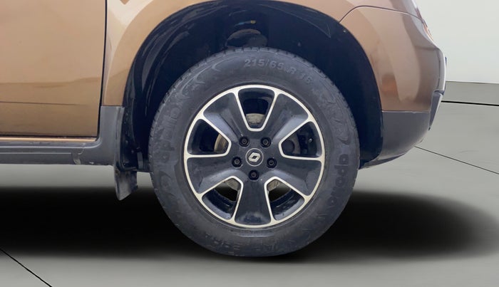 2018 Renault Duster RXS PETROL, Petrol, Manual, 57,282 km, Right Front Wheel