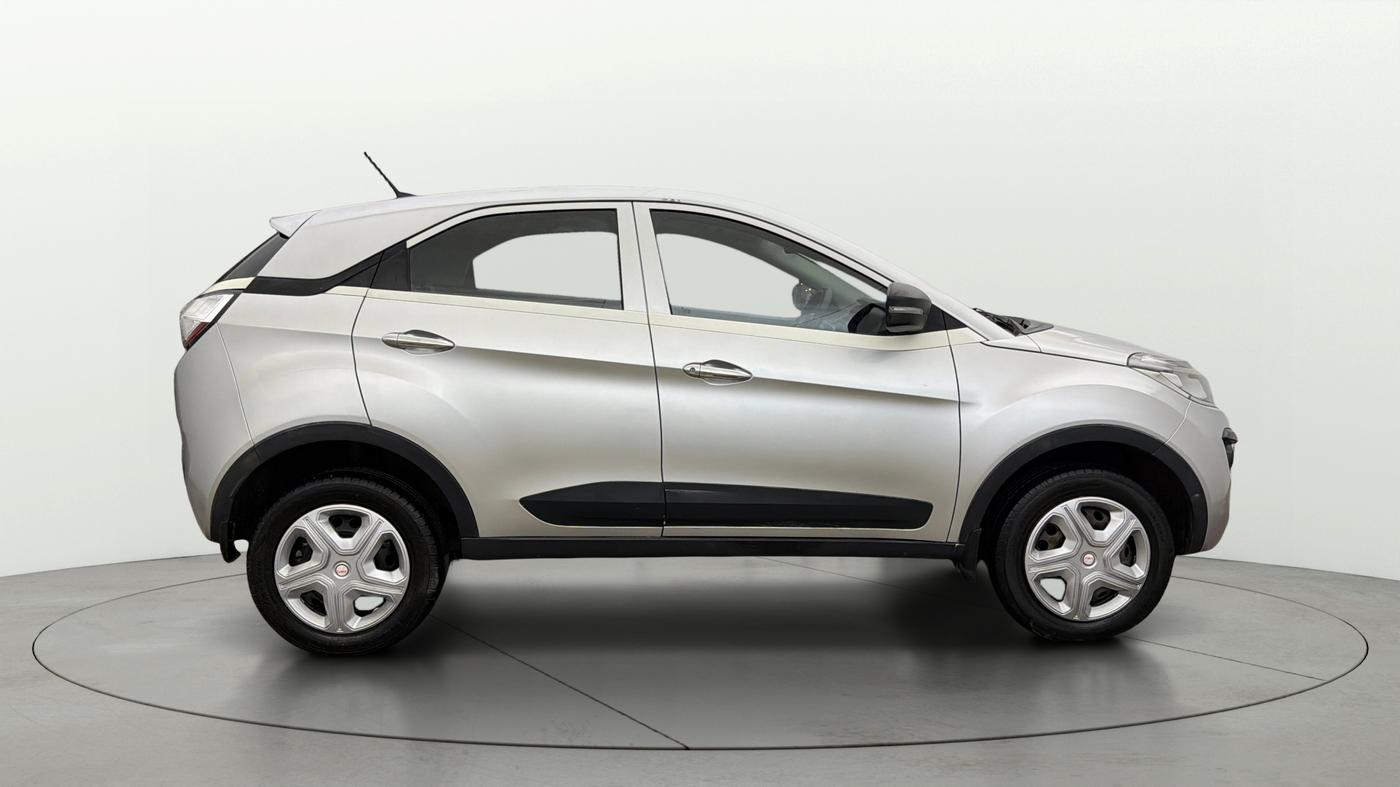 2018 Tata NEXON XM PETROL, Petrol, Manual, 63,300 km, Right Side View