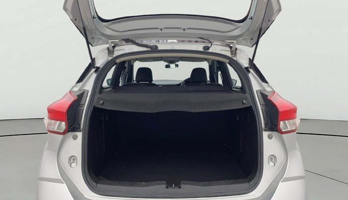 2021 Nissan Kicks XV PREMIUM TURBO 1.3 CVT, Petrol, Automatic, 14,003 km, Boot Open Zoomed View