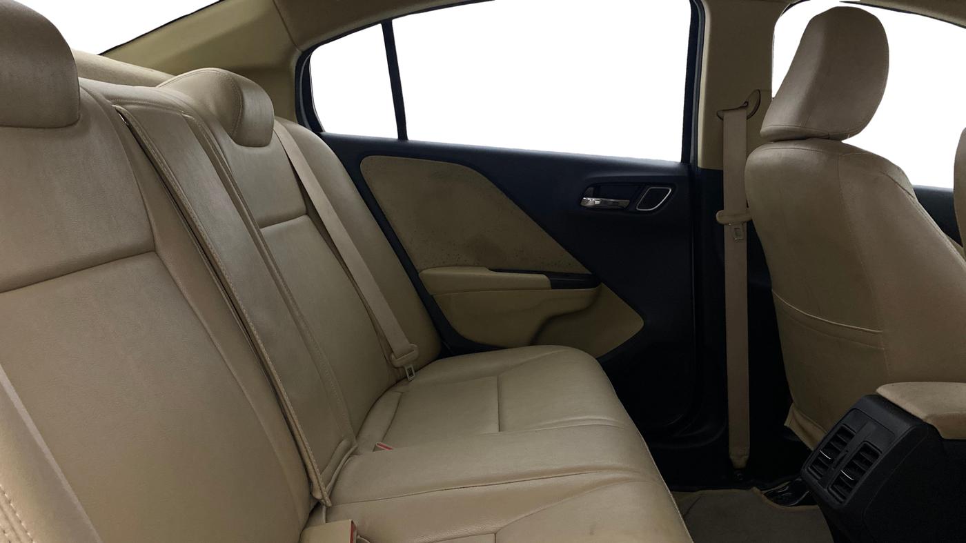 2018 Honda City 1.5L I-VTEC V MT, Petrol, Manual, 35,228 km, Right Side Rear Door Cabin