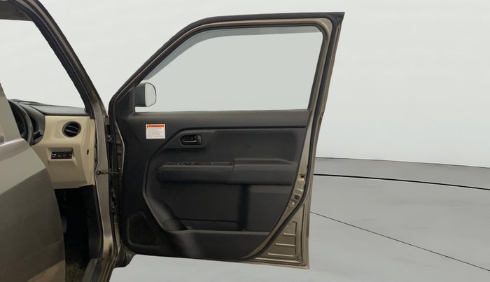 2021 Maruti New Wagon-R LXI CNG 1.0, CNG, Manual, 90,469 km, RHS Front Door