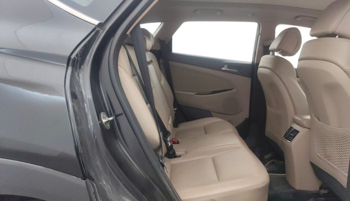 2019 Hyundai Tucson GLS 2WD AT PETROL, Petrol, Automatic, 78,894 km, Right Side Rear Door Cabin