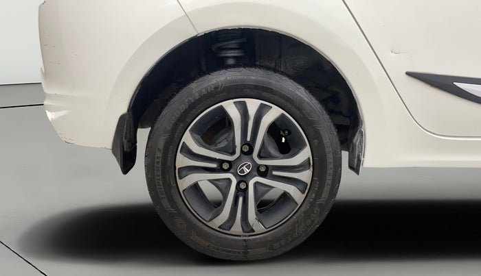 2023 Tata TIGOR XZ PLUS CNG LEATHERETTE PACK, CNG, Manual, 34,246 km, Right Rear Wheel