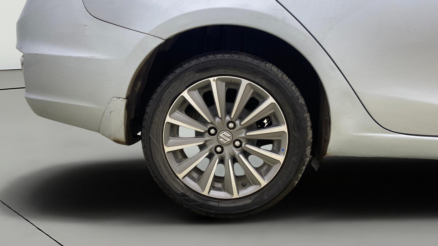 2022 Maruti Ciaz ALPHA  AT 1.5 SHVS PETROL, Petrol, Automatic, 57,495 km, Right Rear Wheel