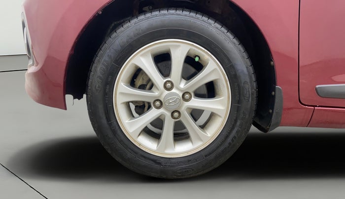 2015 Hyundai Grand i10 ASTA 1.2 KAPPA VTVT, Petrol, Manual, 1,18,778 km, Left Front Wheel