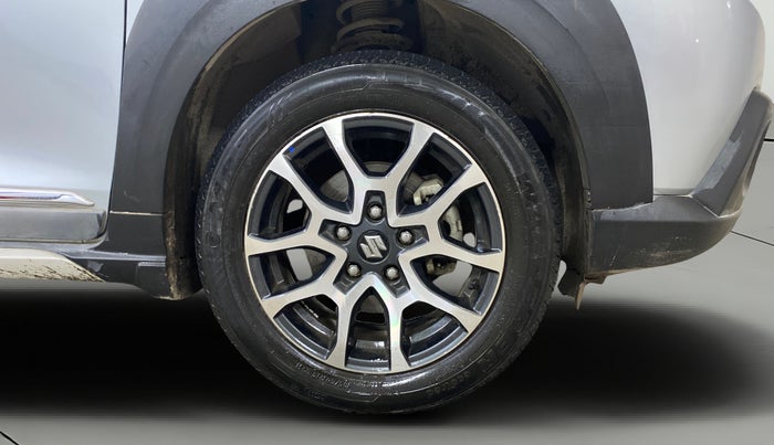 2023 Maruti XL6 ZETA CNG, CNG, Manual, 64,935 km, Right Front Wheel