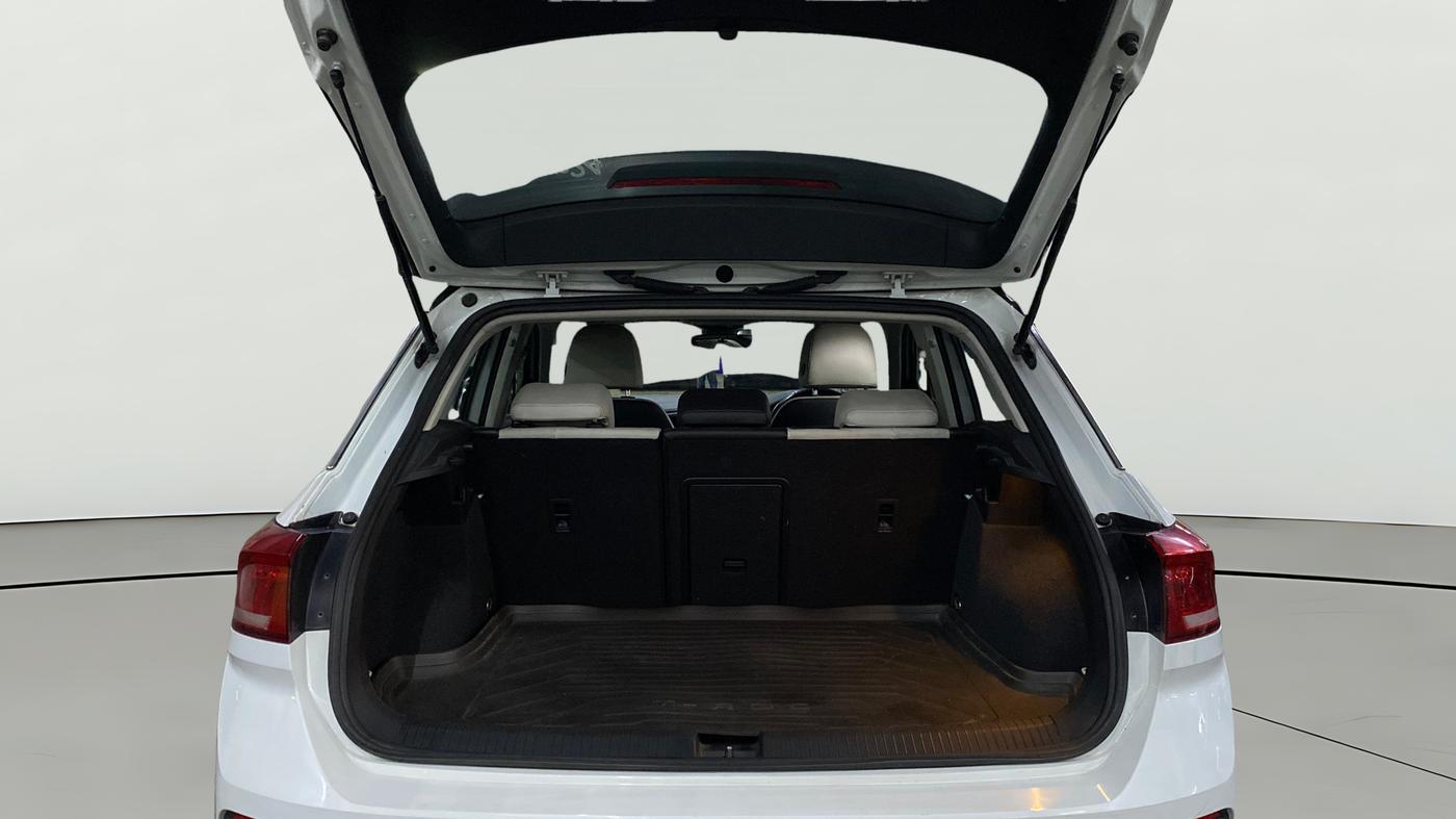 2021 Volkswagen T-ROC 1.5 TSI AT, Petrol, Automatic, 79,886 km, Boot Open Zoomed View