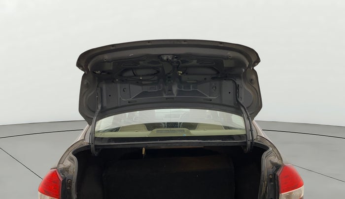 2016 Maruti Ciaz ZXI+, CNG, Manual, 59,334 km, Boot Door Open