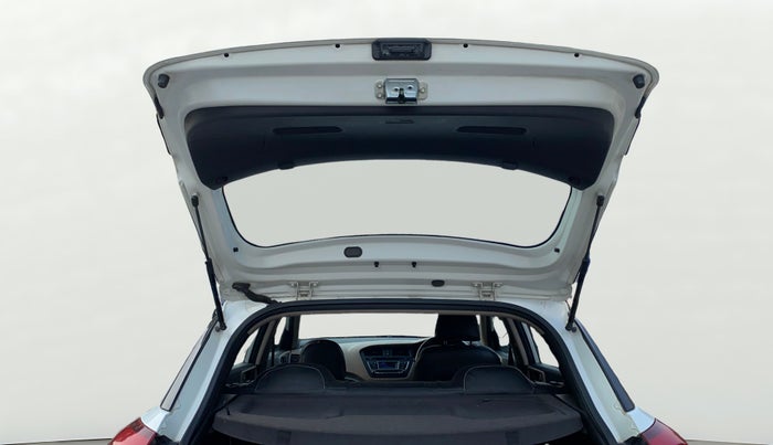 2017 Hyundai Elite i20 SPORTZ 1.2, Petrol, Manual, 37,236 km, Boot Door Open