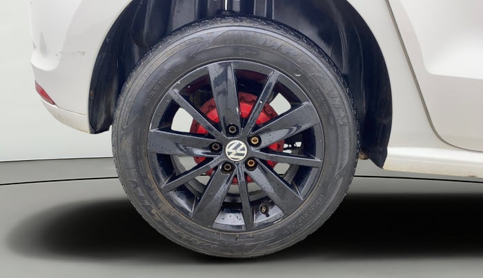 2016 Volkswagen Polo HIGHLINE1.2L, Petrol, Manual, 48,746 km, Right Rear Wheel