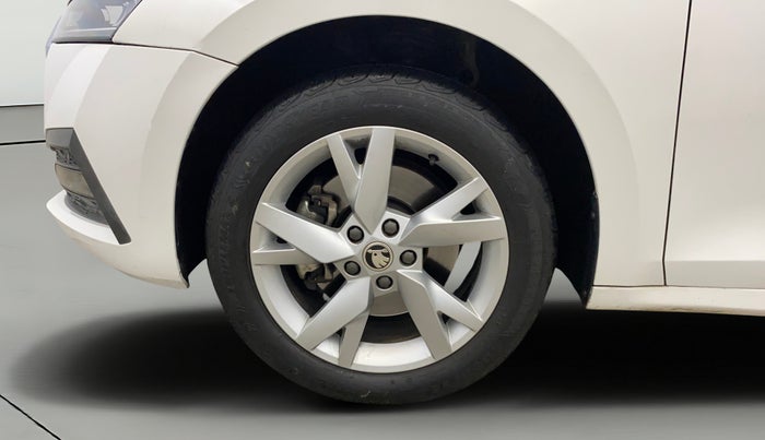 2022 Skoda Octavia STYLE 2.0, Petrol, Automatic, 43,532 km, Left Front Wheel