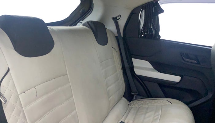 2022 Tata PUNCH ACCOMPLISHED AMT, Petrol, Automatic, 22,130 km, Right Side Rear Door Cabin