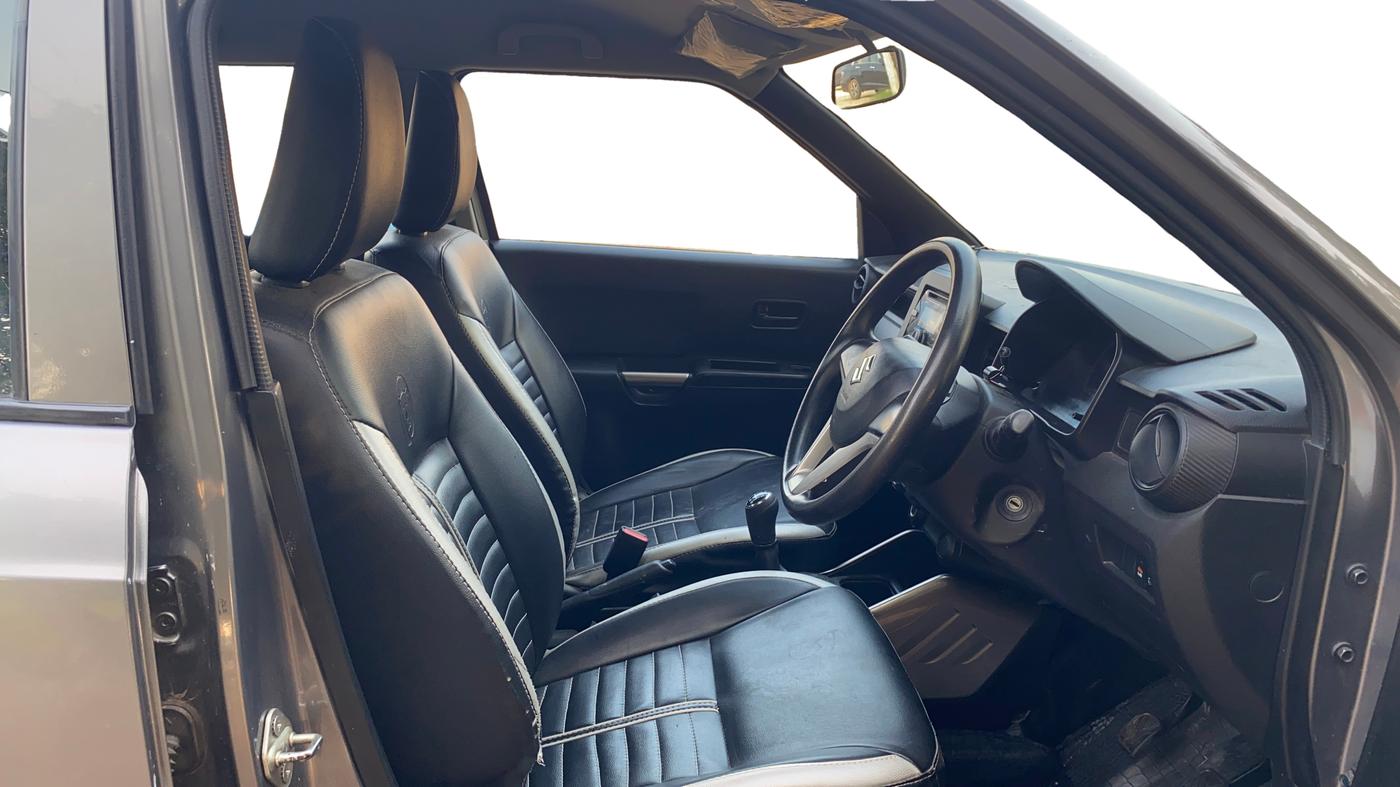 2018 Maruti IGNIS SIGMA 1.2, Petrol, Manual, 57,597 km, Right Side Front Door Cabin