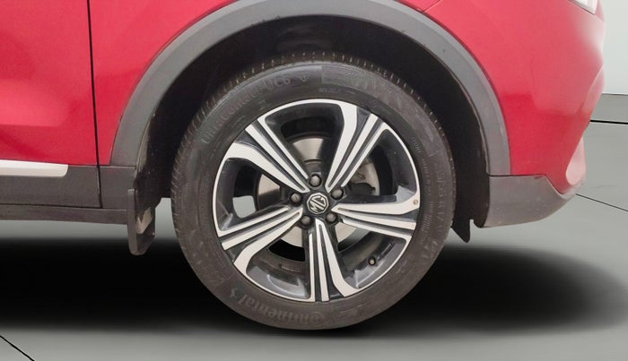 2022 MG ASTOR SHARP 1.5 CVT, Petrol, Automatic, 22,229 km, Right Front Wheel