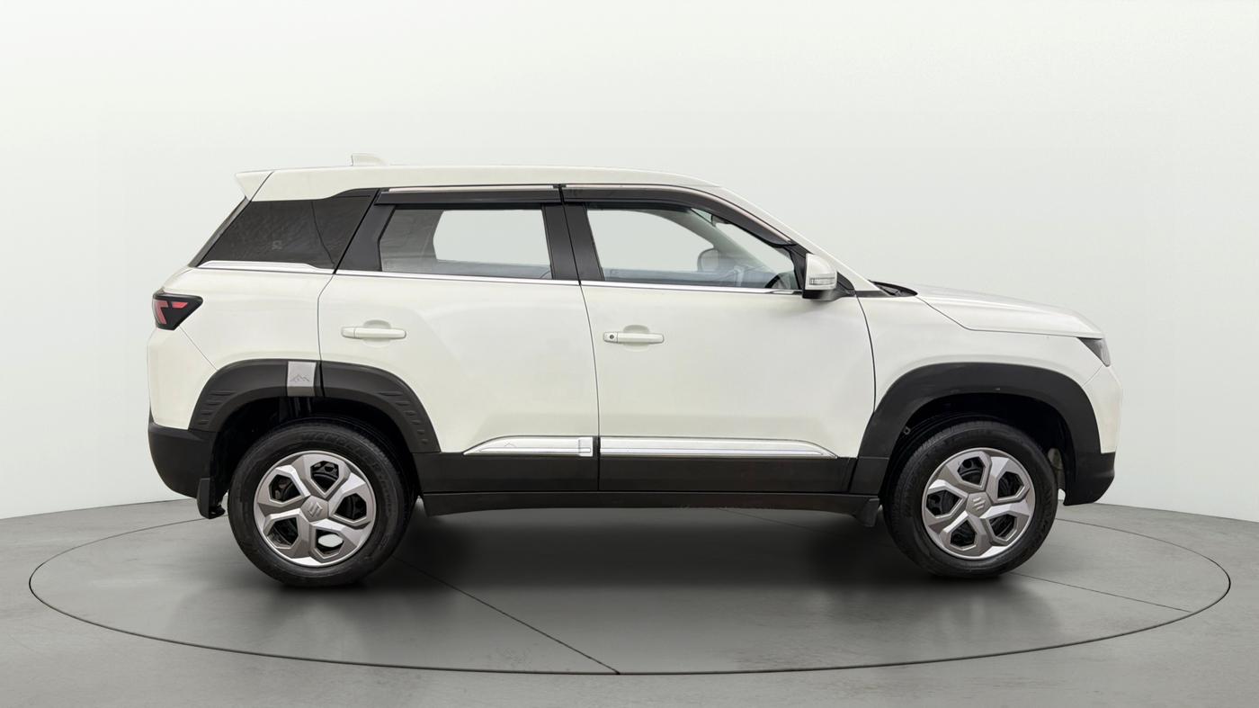 2025 Maruti BREZZA LXI S- CNG, CNG, Manual, 29,363 km, Right Side View