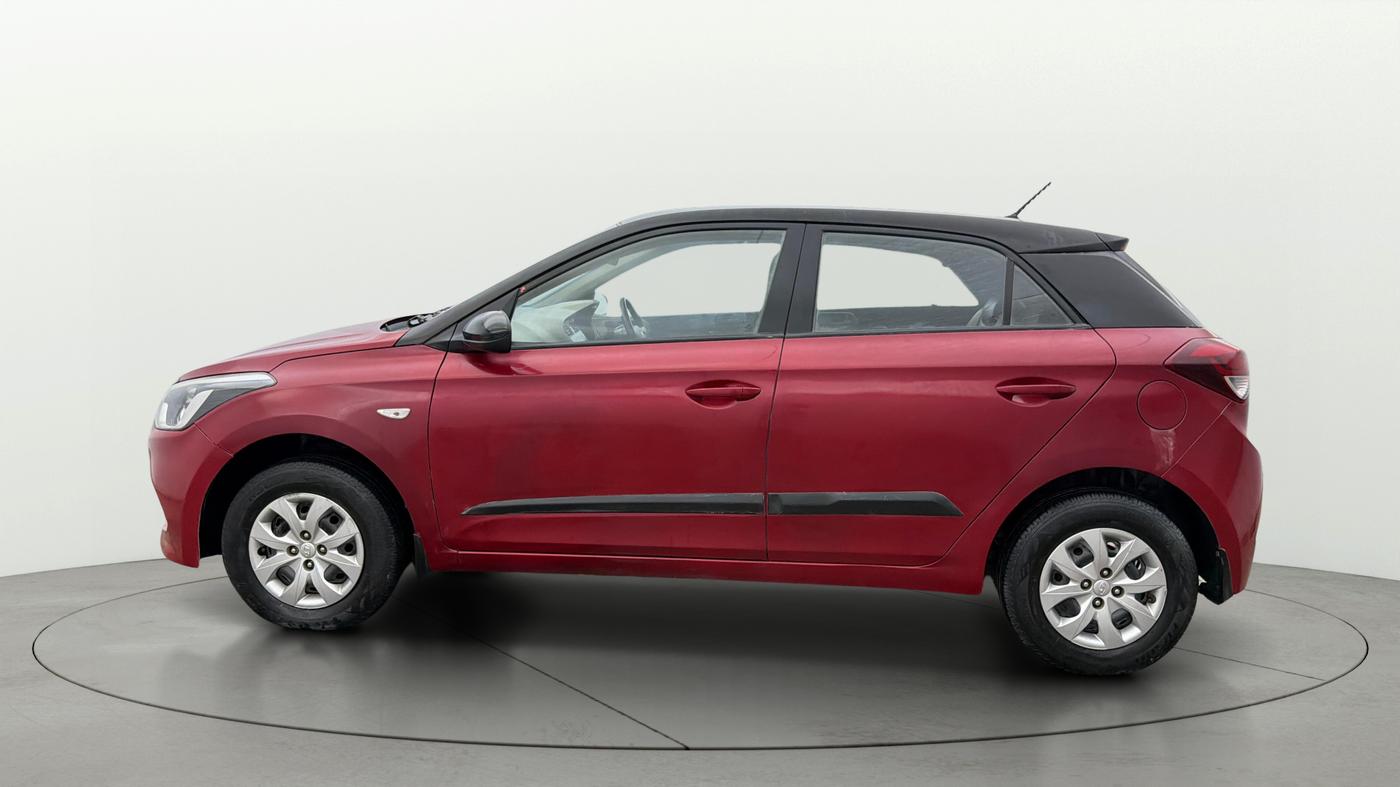 2015 Hyundai i20 SPORTZ 1.4 AT, Petrol, Automatic, 71,347 km, Left Side