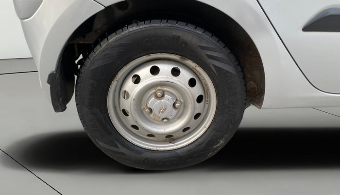 2014 Hyundai i10 MAGNA 1.1, Petrol, Manual, 76,750 km, Right Rear Wheel