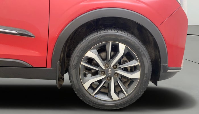 2019 Mahindra XUV300 W8 (O) 1.2 PETROL, Petrol, Manual, 41,851 km, Right Front Wheel