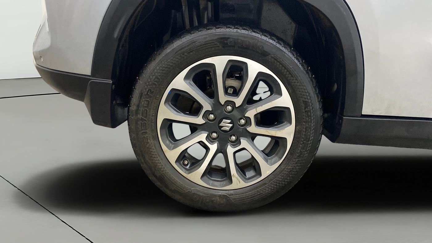 2024 Maruti Grand Vitara ZETA SMART HYBRID, Petrol, Manual, 13,786 km, Right Rear Wheel