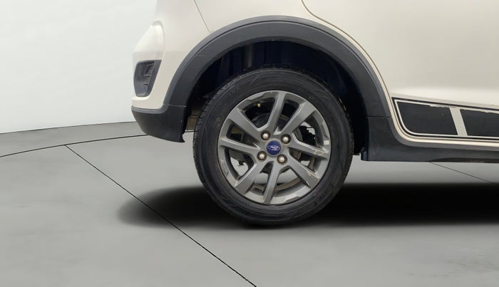 2021 Ford FREESTYLE TITANIUM 1.2 PETROL, Petrol, Manual, 70,813 km, Right Rear Wheel