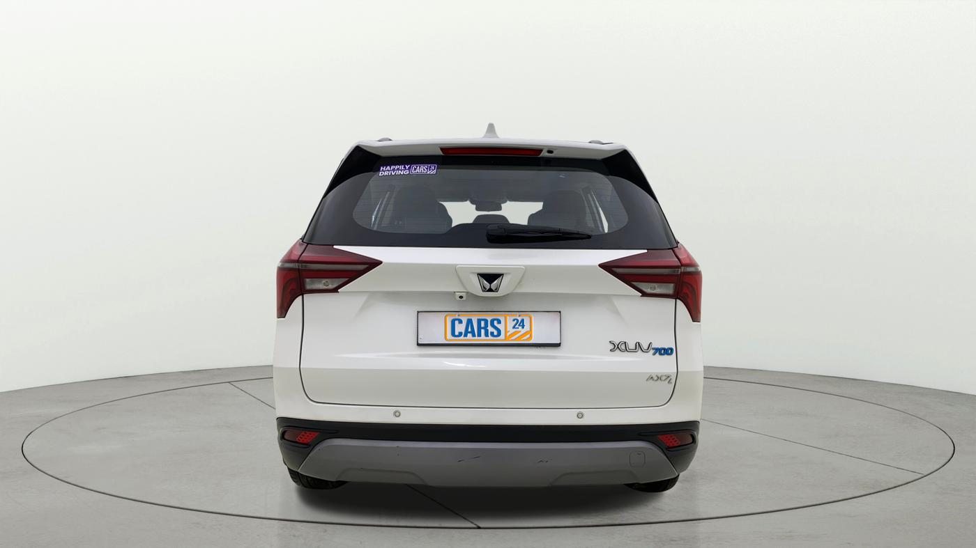 2022 Mahindra XUV700 AX 7 LUXURY P AT 7 STR, Petrol, Automatic, 38,547 km, Back/Rear