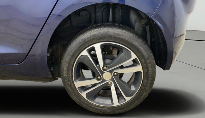 2022 Tata ALTROZ XZA, Petrol, Automatic, 16,291 km, Left Rear Wheel