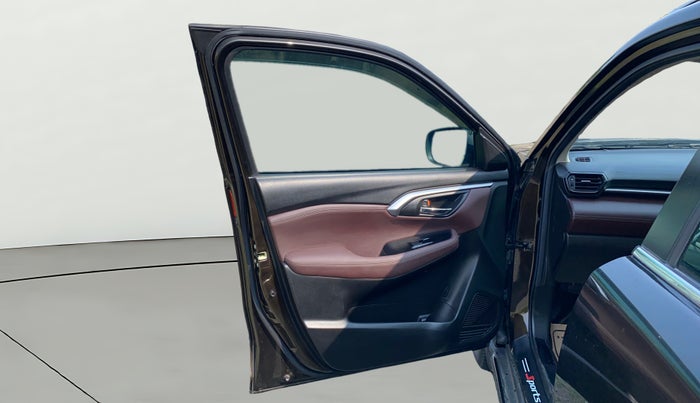 2022 Maruti Grand Vitara ZETA SMART HYBRID, Petrol, Manual, 40,249 km, LHS Front Door