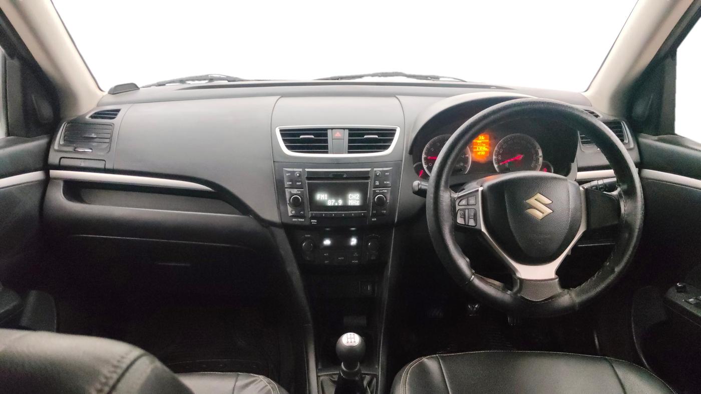 2014 Maruti Swift ZXI, Petrol, Manual, 57,910 km, Dashboard