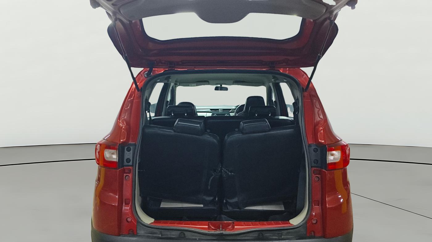 2019 Renault TRIBER RXL MT, Petrol, Manual, 99,757 km, Boot Open Zoomed View