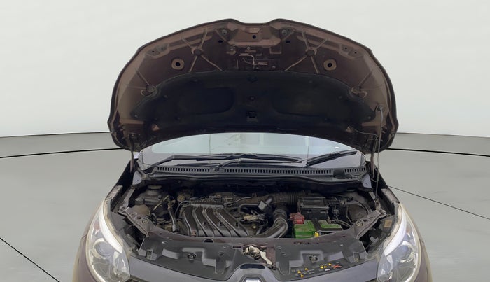 2018 Renault Captur RXT PETROL DUAL TONE, Petrol, Manual, 60,975 km, Open Bonet