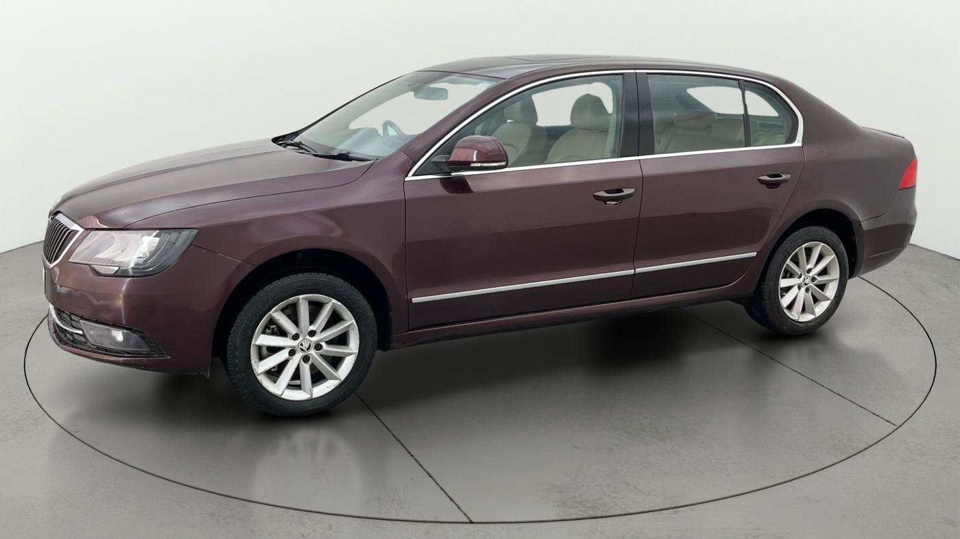 2014 Skoda Superb ELEGANCE 1.8 TSI AT, Petrol, Automatic, 1,17,710 km, Left Front Diagonal