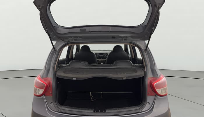 2016 Hyundai Grand i10 SPORTZ 1.2 KAPPA VTVT, Petrol, Manual, 82,996 km, Boot Open Zoomed View