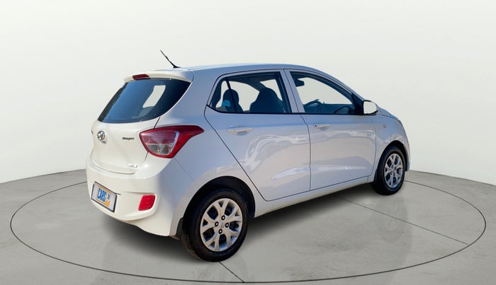 2016 Hyundai Grand i10 MAGNA 1.2 KAPPA VTVT, Petrol, Manual, 39,921 km, Right Back Diagonal