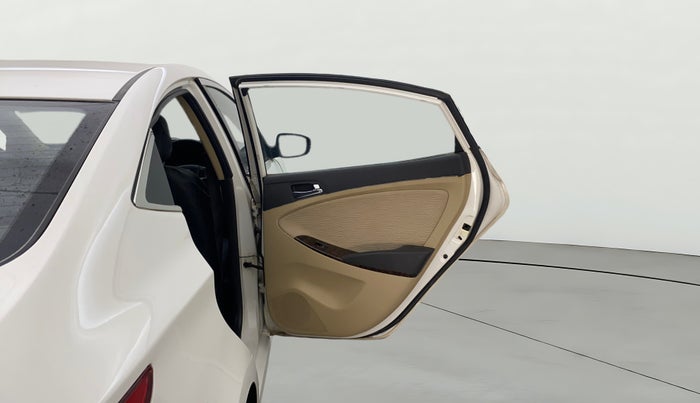 2014 Hyundai Verna FLUIDIC 1.4 CRDI CX, Diesel, Manual, 98,279 km, RHS Rear Door