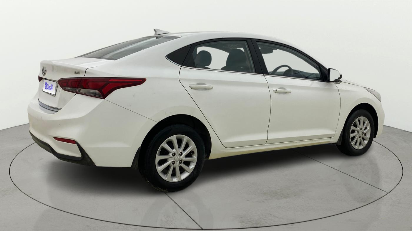 2017 Hyundai Verna 1.6 EX VTVT AT, Petrol, Automatic, 46,598 km, Right Back Diagonal