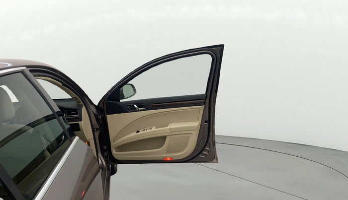 2014 Skoda Superb ELEGANCE 1.8 TSI AT, Petrol, Automatic, 74,204 km, RHS Front Door