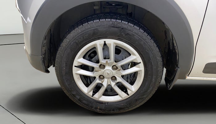 2019 Renault TRIBER RXT, Petrol, Manual, 35,615 km, Left Front Wheel