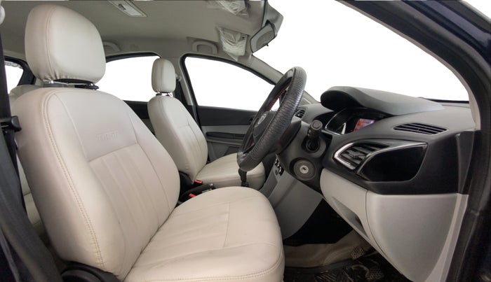 2022 Tata Tiago XT PETROL, Petrol, Manual, 68,536 km, Right Side Front Door Cabin