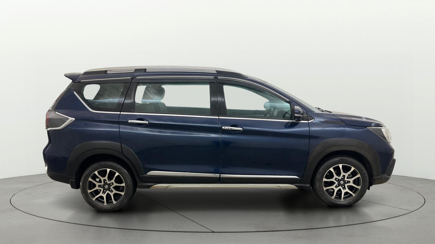 2022 Maruti XL6 ALPHA AT, Petrol, Automatic, 62,732 km, Right Side View